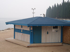 Chioschi in legno per parchi, giardini, spiagge e piscine ad uso bar e biglietterie